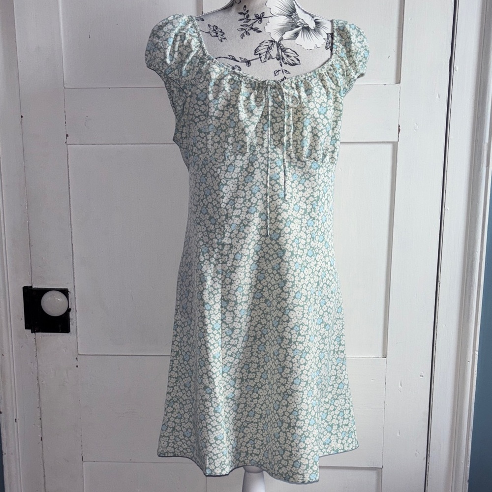NWOT Levi's Green Pastel Blue White Floral Print Puff Sleeve Midi Dress Size M
